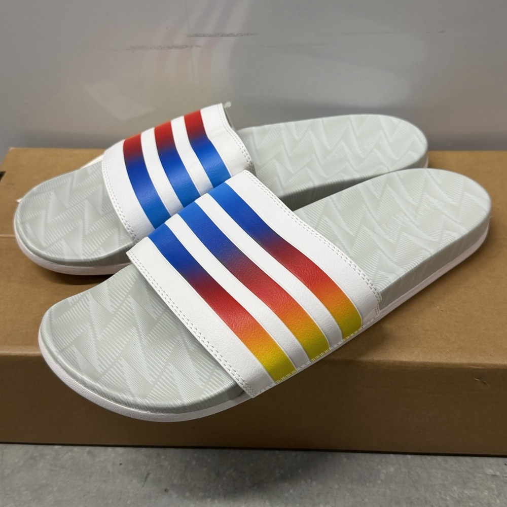 ADIDAS adilette Mens Size 11 Slides Comfort Slip On Flip Flops NEW - Picture 3 of 7